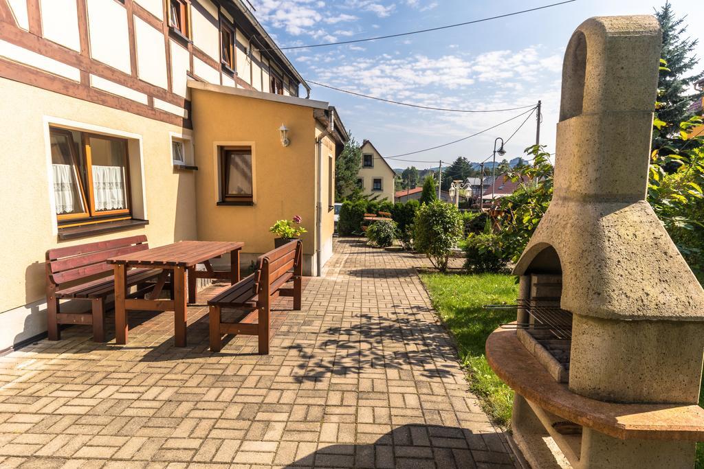 Ferienhaus Rosalie Altendorf  외부 사진